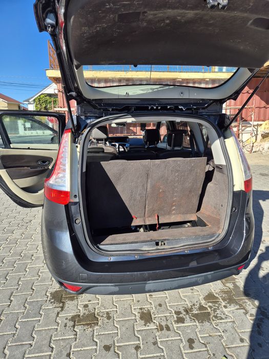 Vând Renault Scenic 3