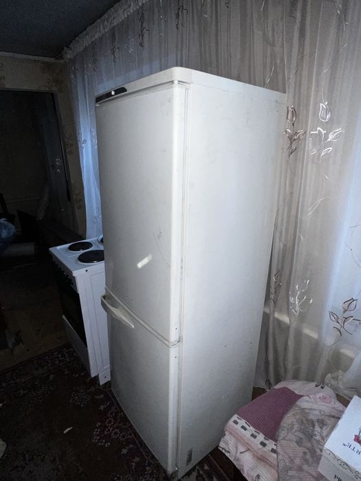 Продам холодильник