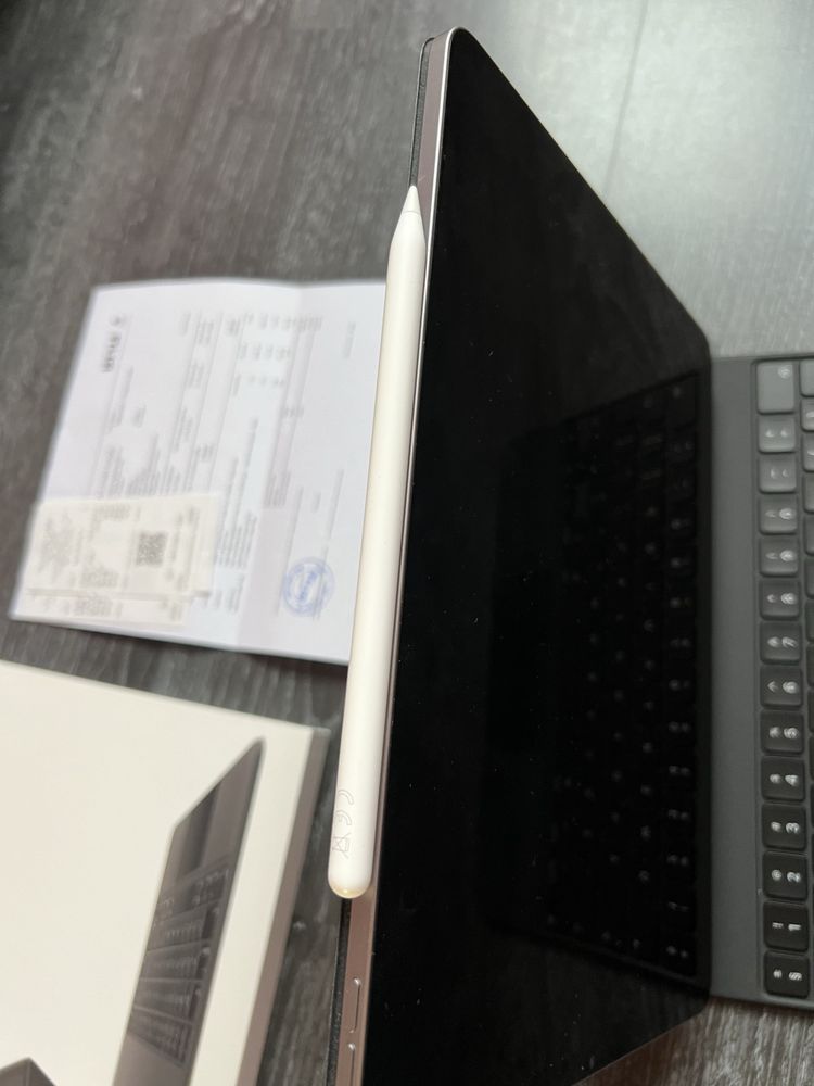 iPad Pro 12.9" с M2 space grey, apple pencil, magic keyboard black