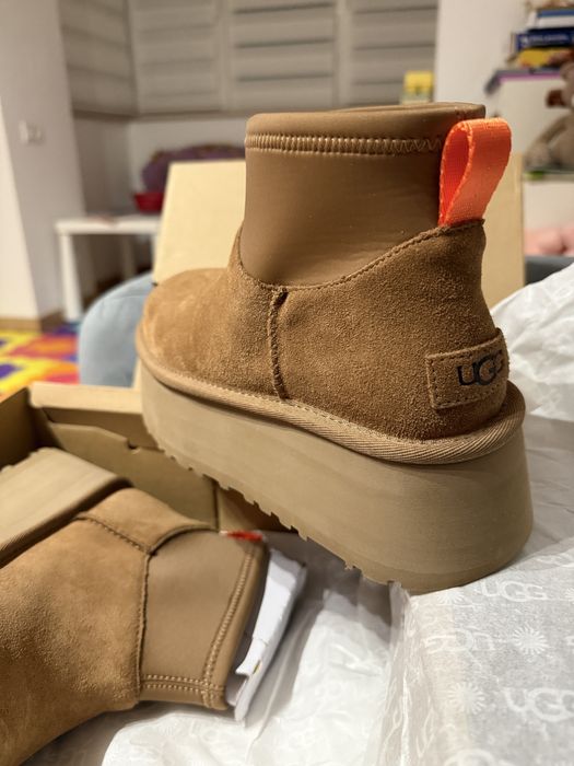 Ugg noi model Mini Dipper Chesnut 38