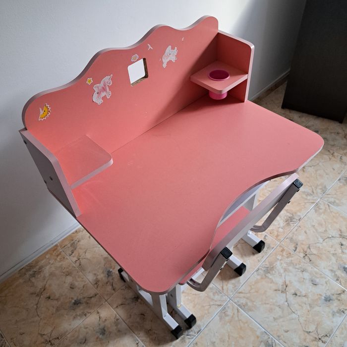 Set masuta si scaun pt fetita, comoda 3 sertare