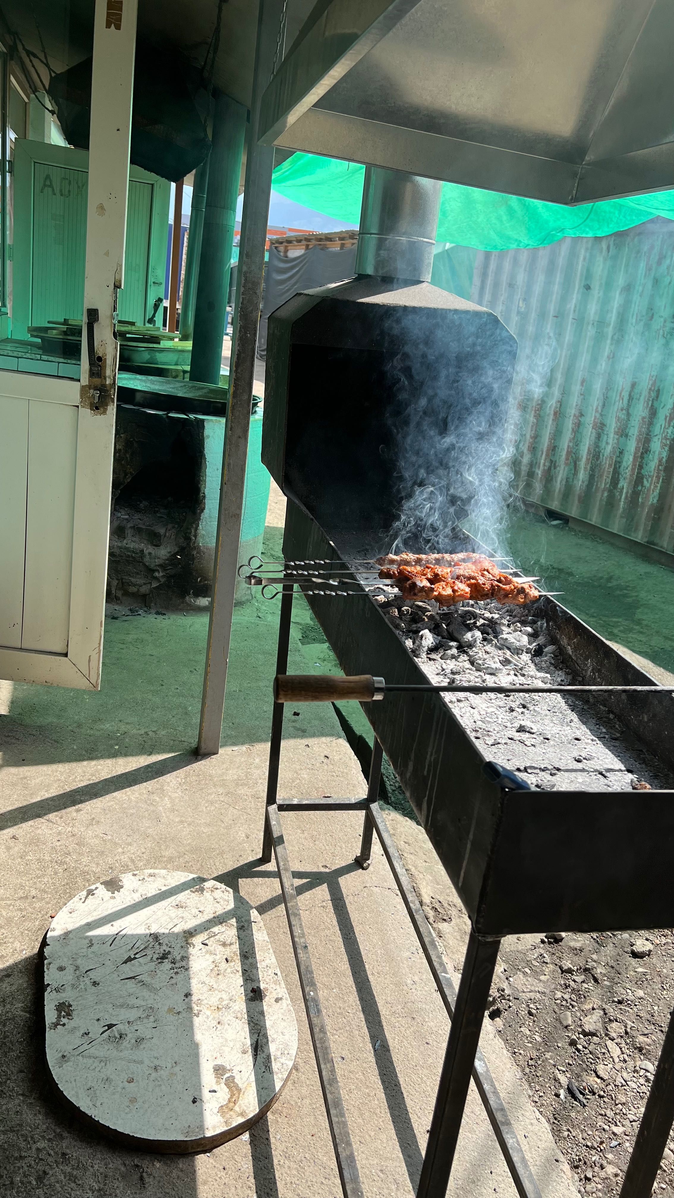 сдается столовая на рынке Алтын Орда