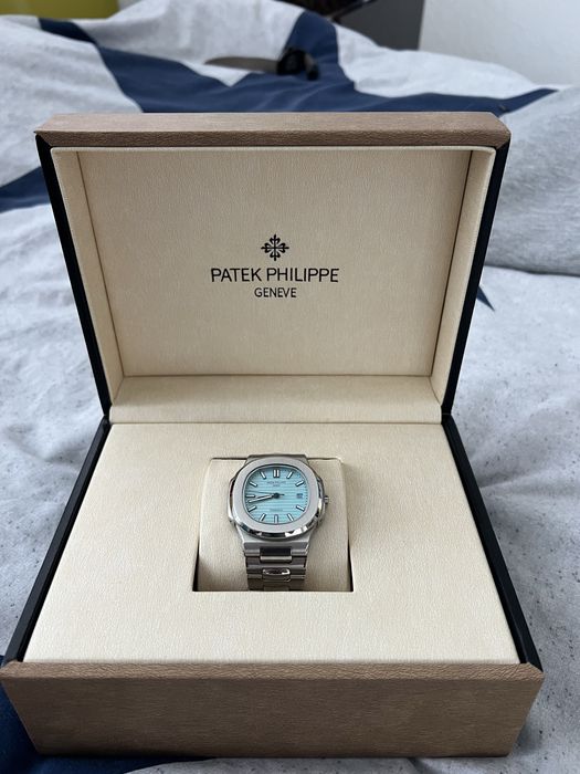 Часовник PATEK Philipe