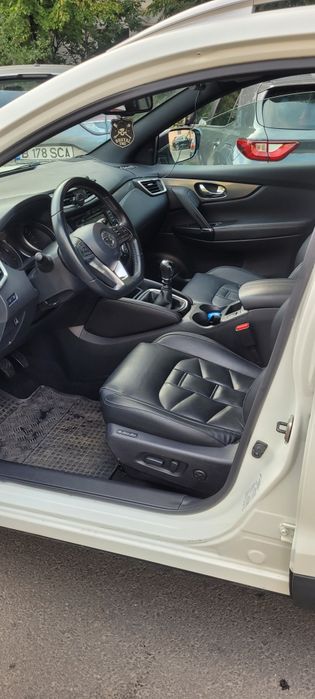 Vând Nissan qashqai j11 tekna+ Bose