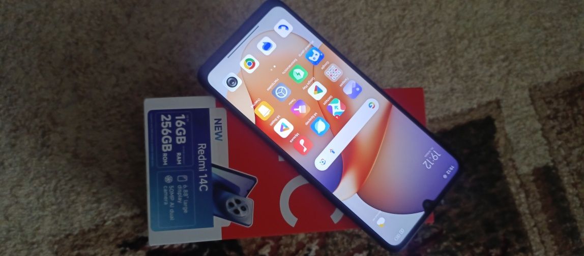 Продаётся телефон Redmi 14C