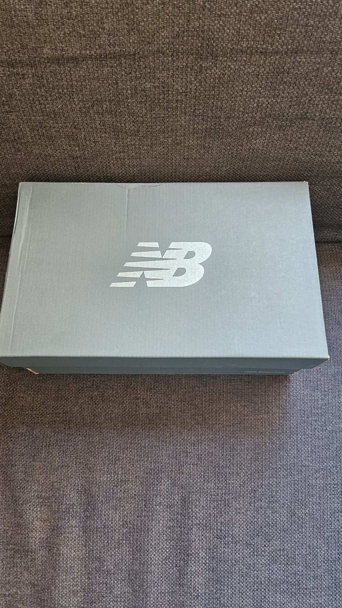 Adidași New Balance 530