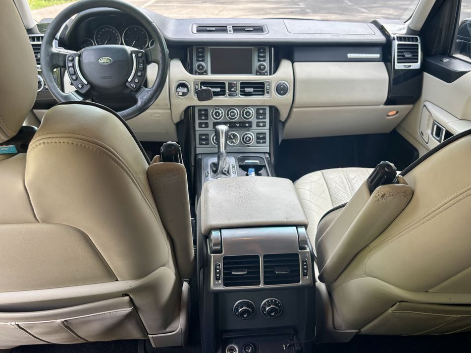 Vand/Schimb Range Rover Vogue