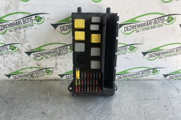 Panou sigurante si relee modul SAM A9065450401 / A 906 545 04 01 Merc