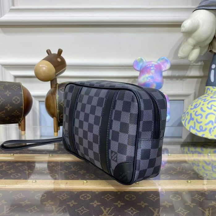 Чанта Louis Vuitton Pochette Kasai