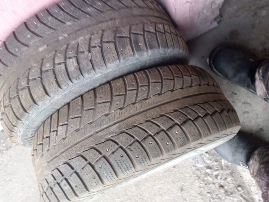 Продам зимние шины
