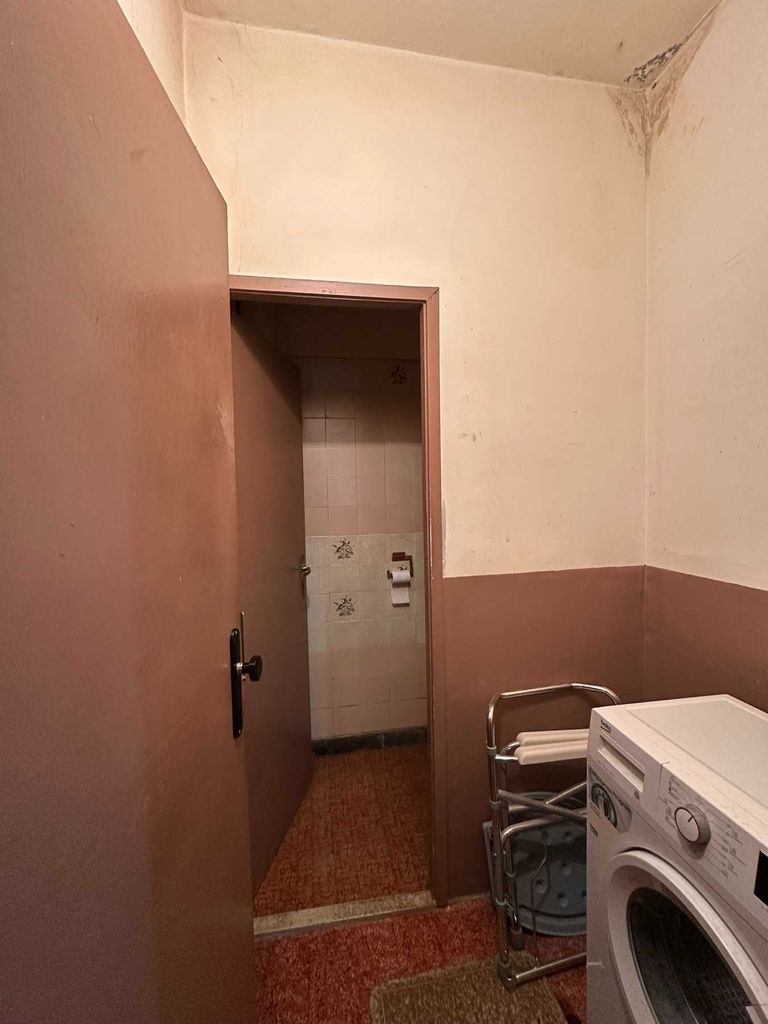 Продава се Тристаен апартамент в Пловдив, Остромила - 68 кв.м за 1603 €/кв.м - Снимка #1