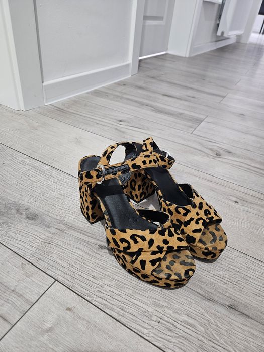 Sandale H&M 38 toc gros