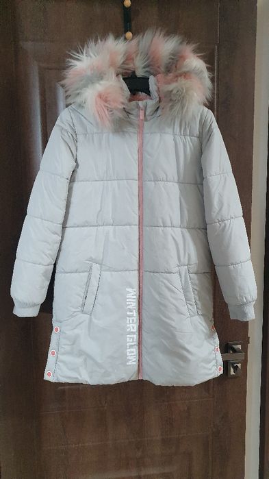 Пальто-куртка для девочки б/у