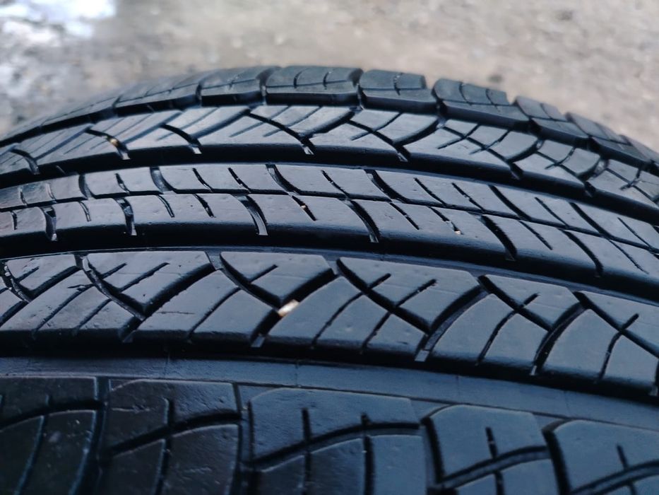 Продам шину размер 265/60 R18