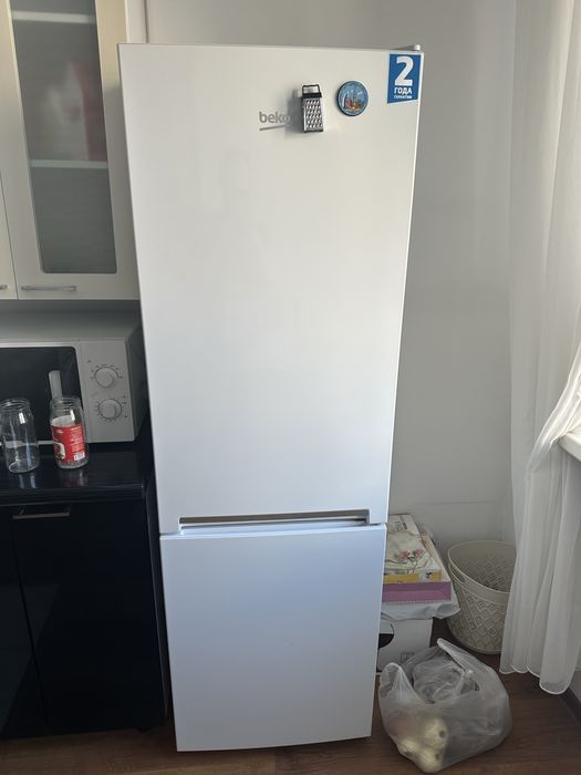 Продам холодильник