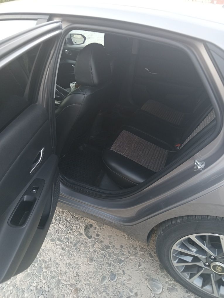Hyundai Elentra 1.6