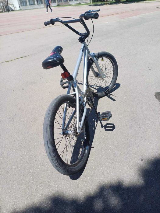 Продавам BMX 20'