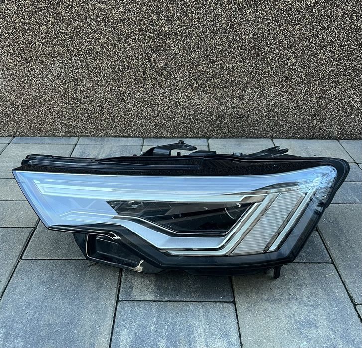 Far stanga  Audi A6 S6 C8 LED MATRIX 2020 cod 4K0941039