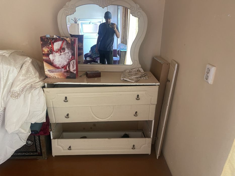 Mebel spalni shfanir tremo srochna sotiladi arzon narxda