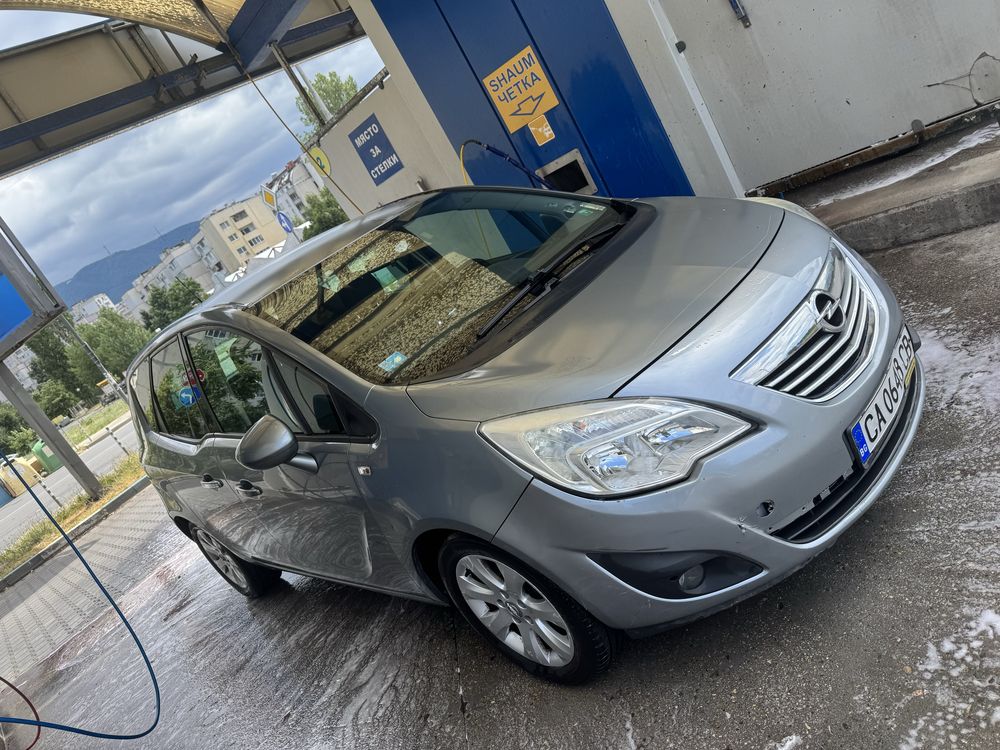 Opel Meriva 1.4 Turbo COSMO