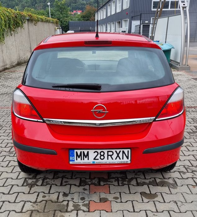 Opel Astra H 1.7 cdti Hatchback