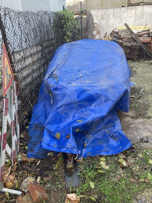 регистрирано туристическо ремарке