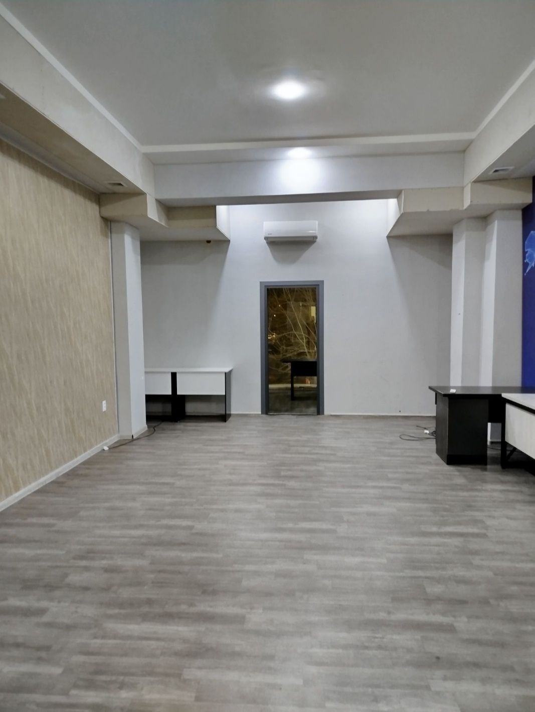 Аренда 55м²  Чиланзар20а 2й этаж вдоль дороги