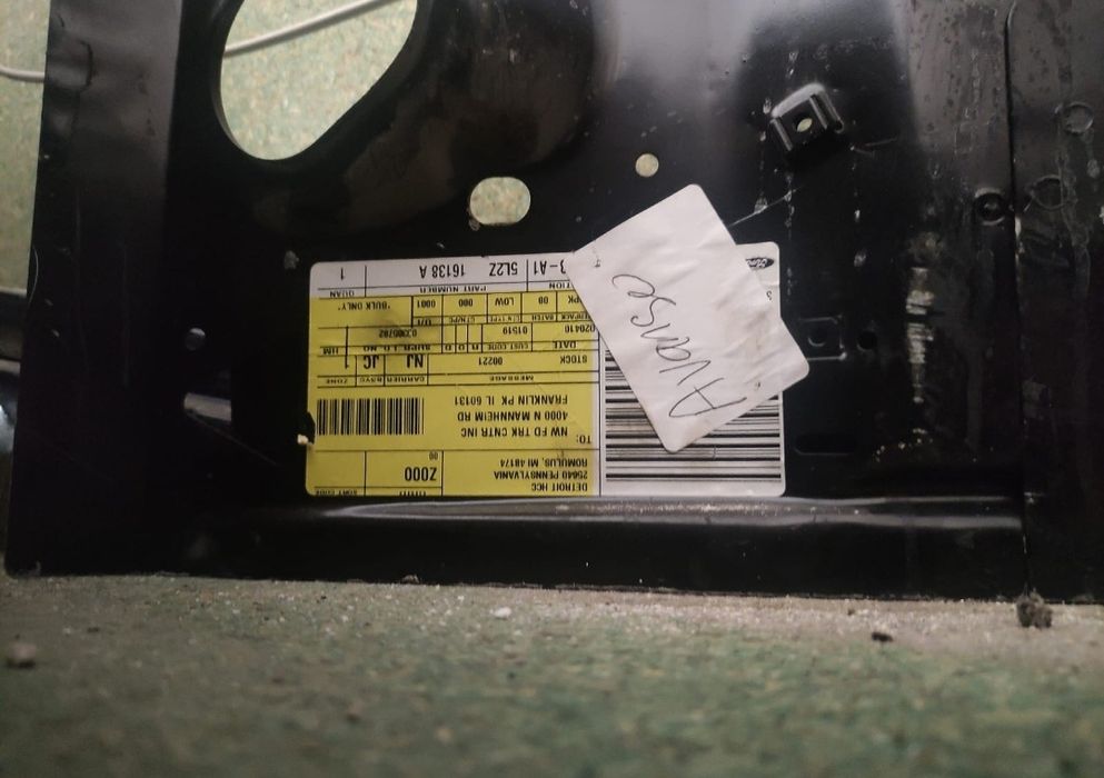 Форд Экспловер телевизор