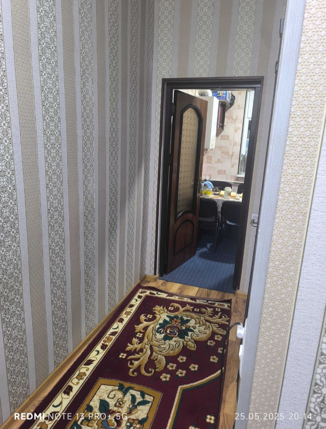 Uy sotiladi 2 honali uy srochna bektemir tumani