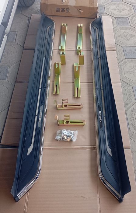 Боковые пороги, подножки, ступеньки для внедорожник.