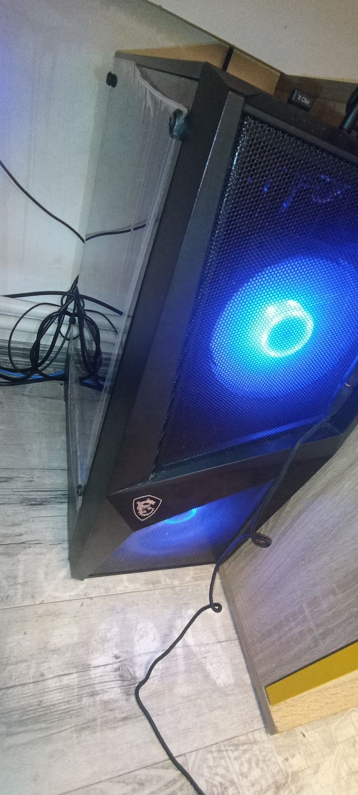 PC gaming folosit mid-high gaming