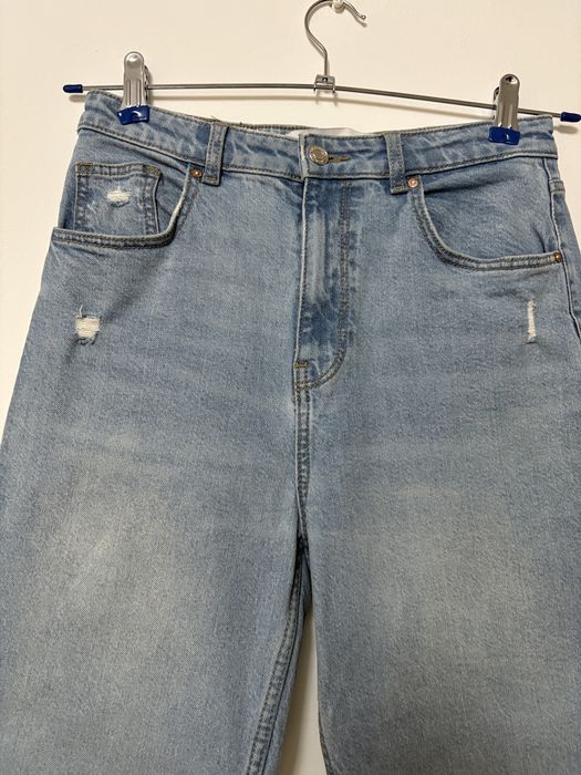 Blugi Bershka-Noi fără etichetă