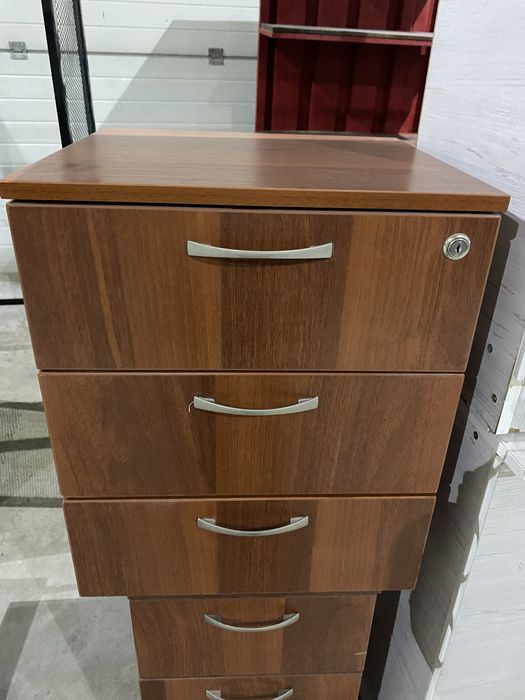 Комод, шкафы, стеллажи,стулья, плиты оборудование Астана