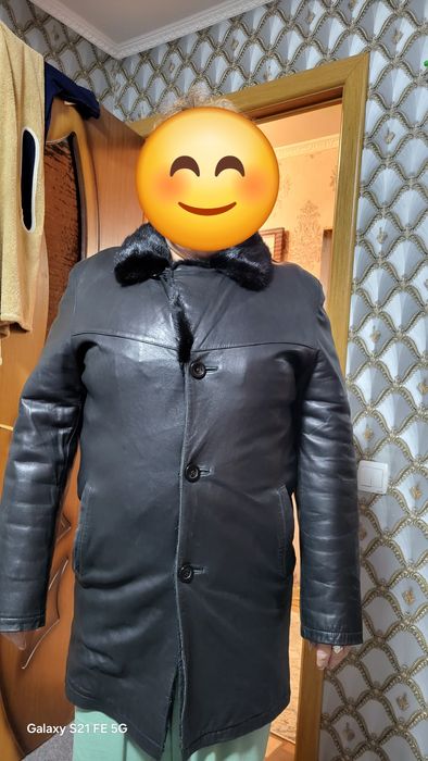 Продам верхнюю одежду