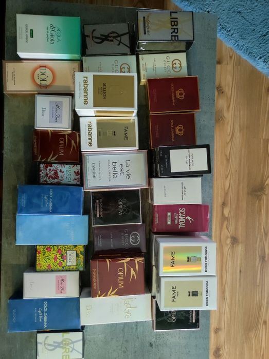 Parfumuri diferite branduri !