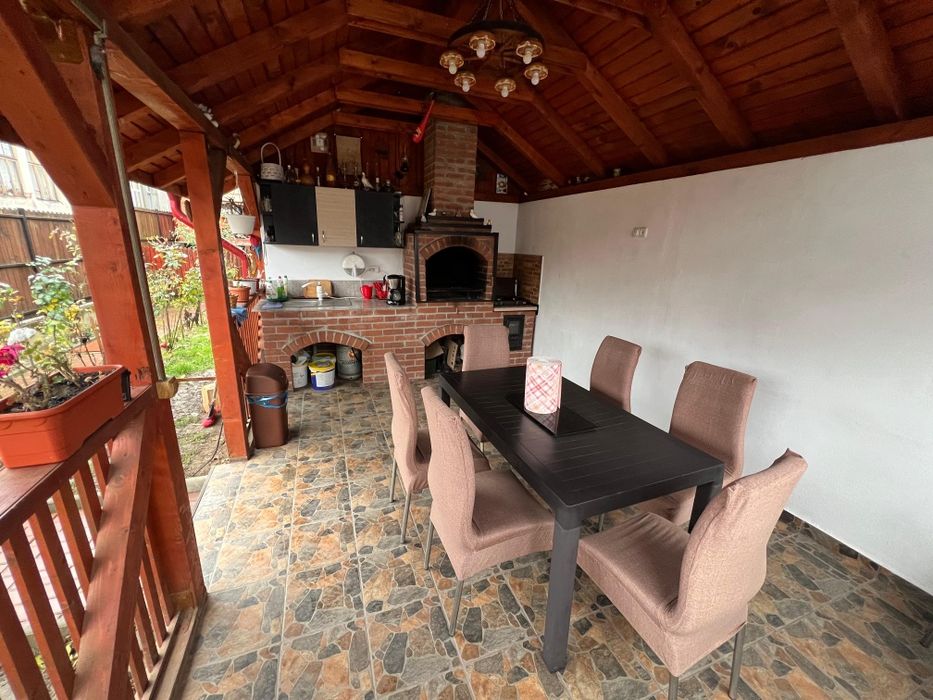 Cazare Calimanesti Caciulata Oaza de relaxare in centru gratar foisor