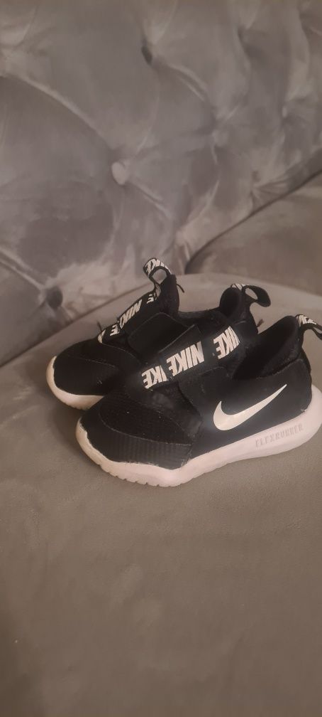 Încălțăminte băietel Nike nr 21