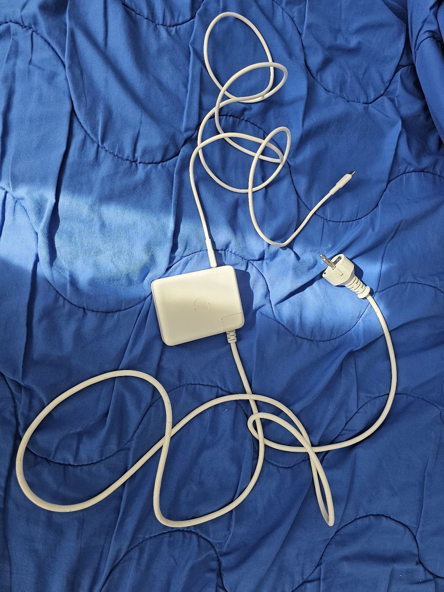 Incarcator Macbook Apple 140 w