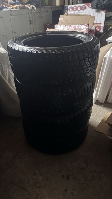 Продам Зимние шины 195/50/15 Viatti