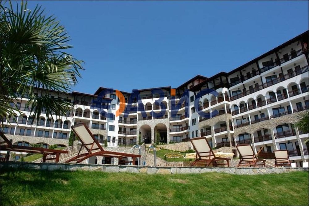 Апартамент с 3 спални на първа линия море, "Манастира 2", Свети Влас,