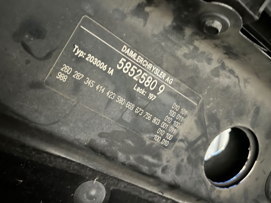 Преден капак Mercedes benz C class w203