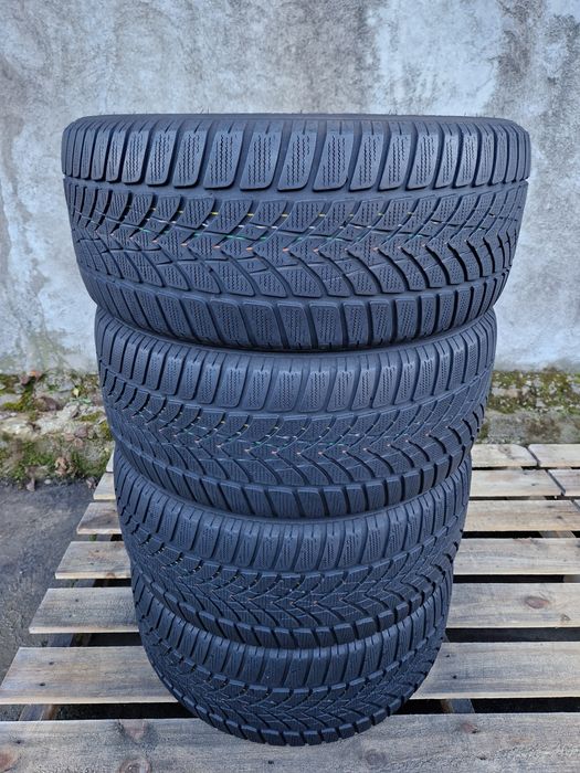 4anvelope iarna 225 45 17 Dunlop