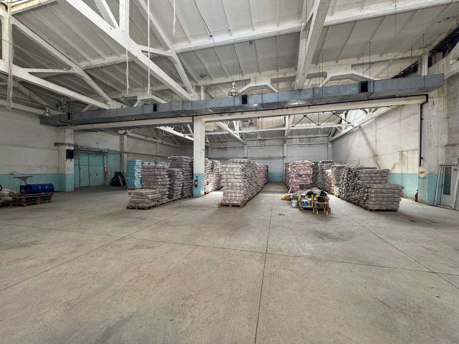 Сдаётся в Аренду склад в центре города 846 квадратов