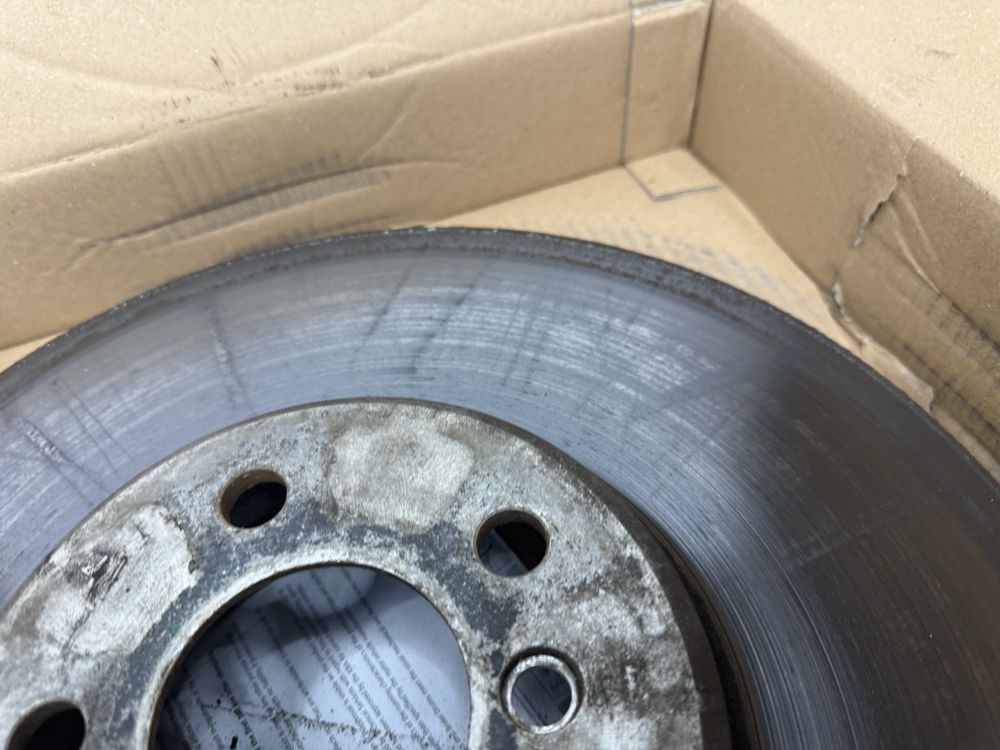 Дискове с накладки и датчици БМВ Г30 Г31 MSport BMW G30 G31
