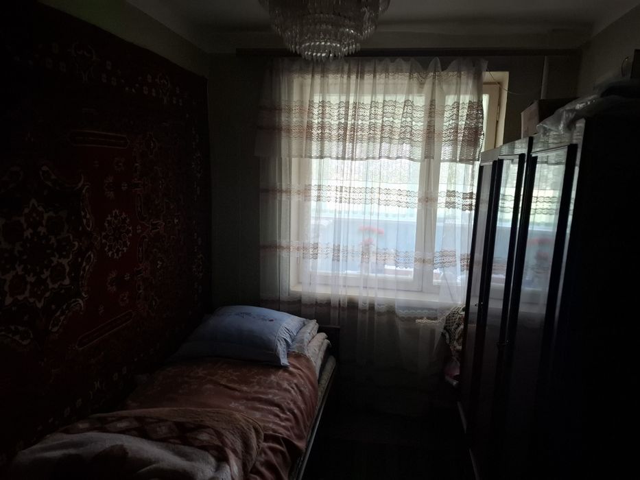 Mubakek kvartira sotiladi