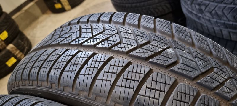 225/55/19 PIRELLI 4бр