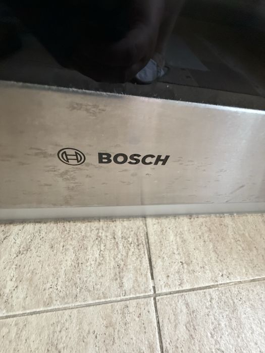 Vand urgent mobila bucatarie cu electrocasnice Bosch