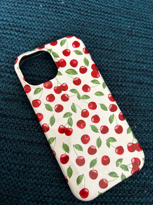 Husa iphone 14 cu cirese