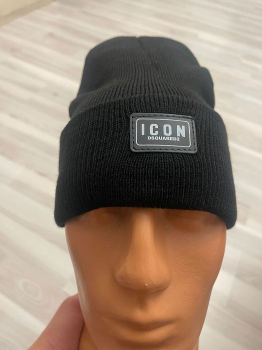 Fesuri noi, Nike, adidas, Hugo, Calvin, etc