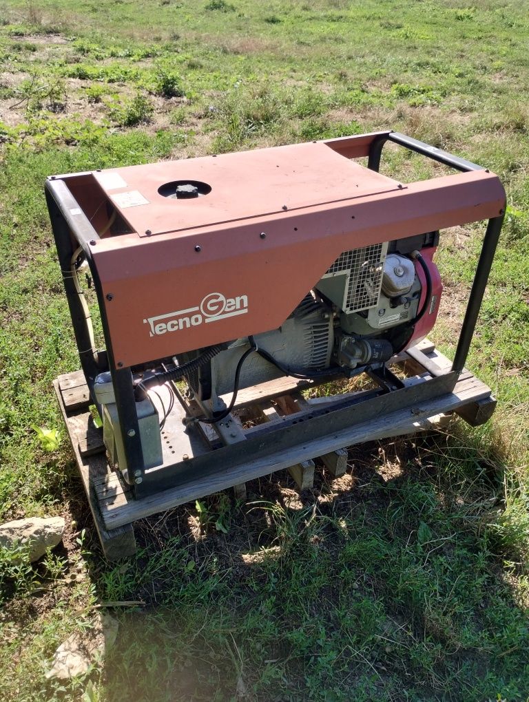 Vând generator 10kw